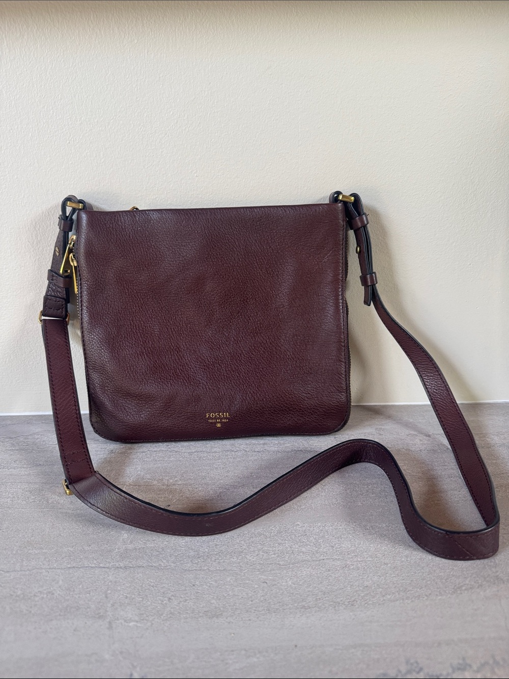 Fossil Leather Crossbody Bag Like New